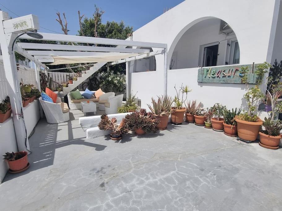 Apartment Pleasure Black Santorini *