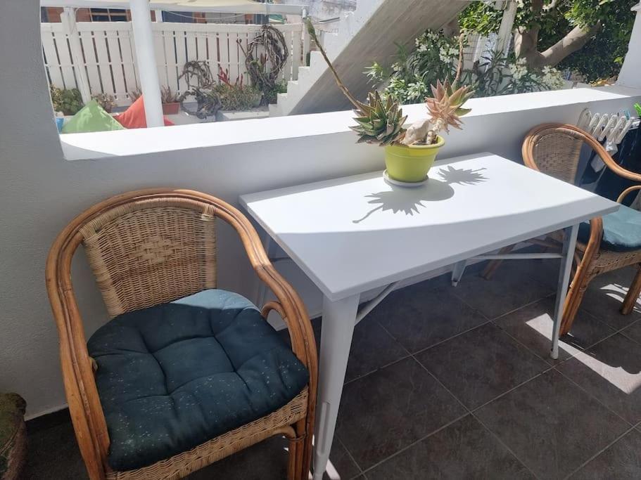 Apartment Pleasure Black Santorini *
