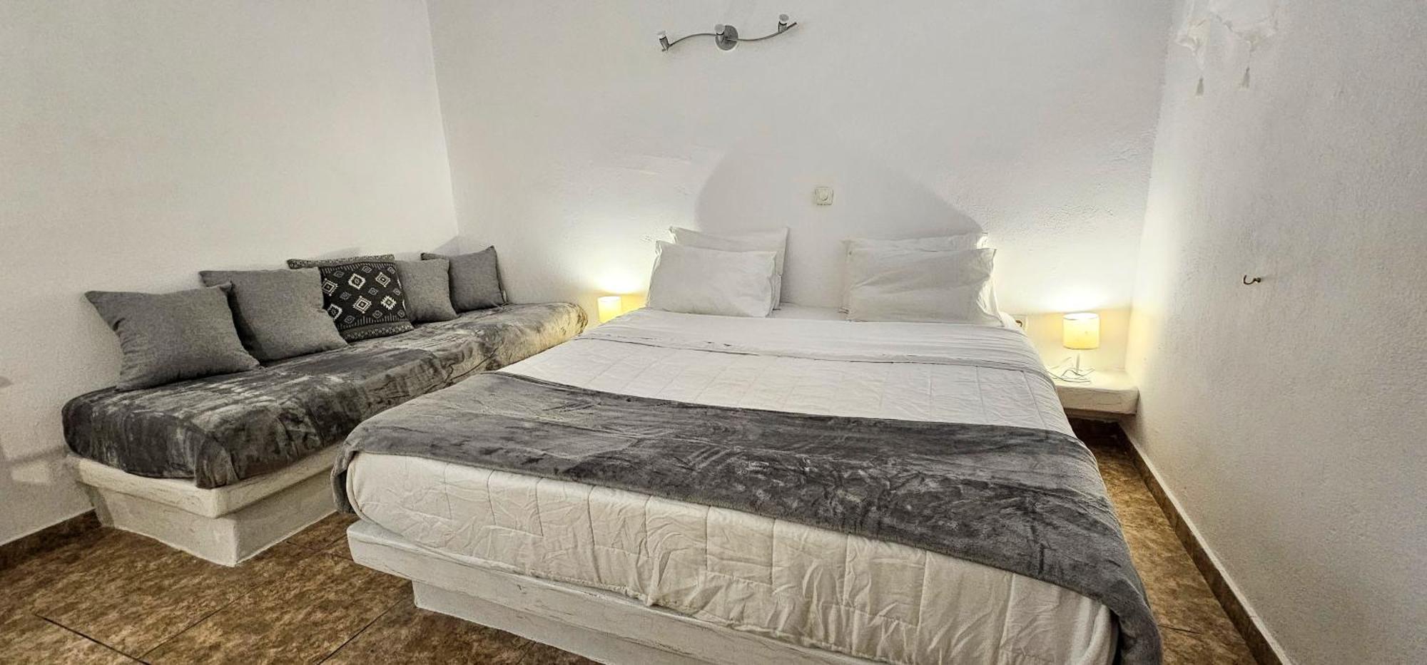 Pleasure Black Santorini Apartment Perissa (Santorini)