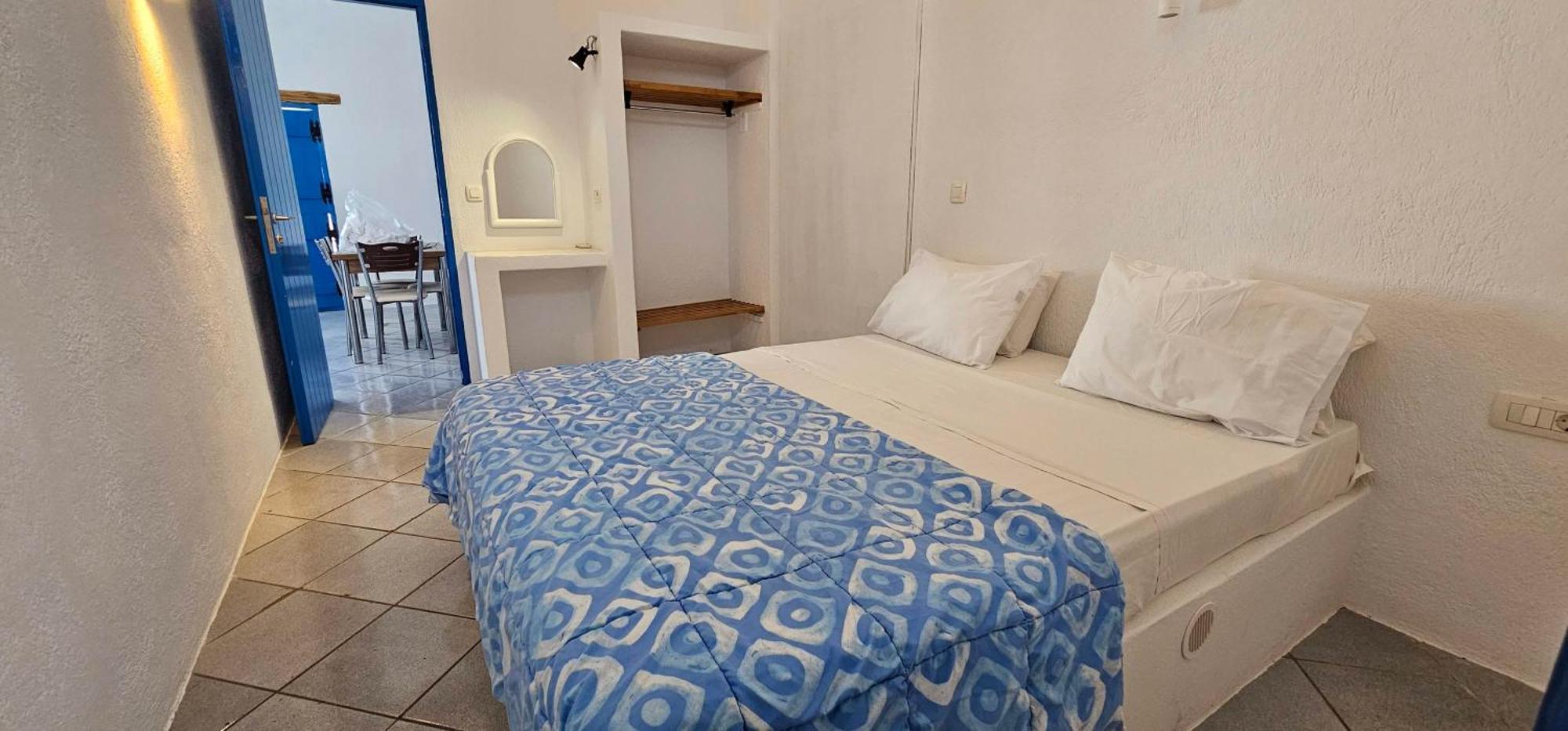 Pleasure Black Santorini Appartement Períssa